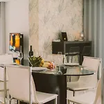 Bica Luxury Penthouse 아파트 *