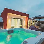 아파트 Bica Luxury Penthouse *