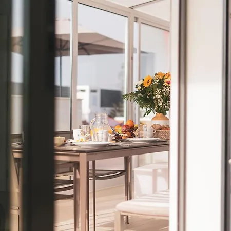 Bica Luxury Penthouse Apartament *