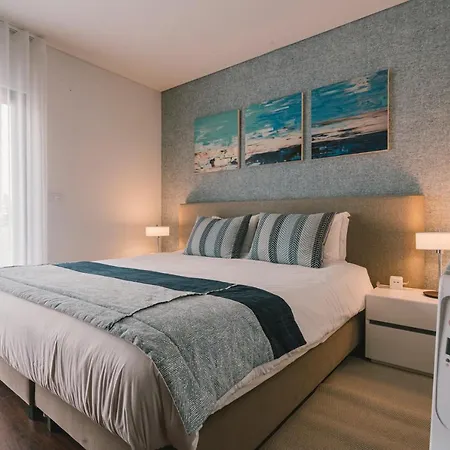 Bica, Luxury Heated Penthouses With Jacuzzi And Large Terrace In アパート *