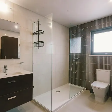 Apartament Bica, Luxury Heated Penthouse With Jacuzzi And Large Terrace In Baleal