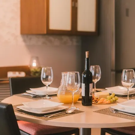 Bica, Luxury Heated Penthouses With Jacuzzi And Large Terrace In アパート *