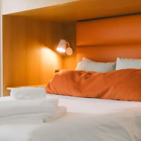 アパート Bica, Luxury Heated Penthouses With Jacuzzi And Large Terrace In バレアル
