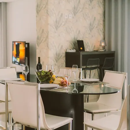 Bica Luxury Penthouse Apartament *