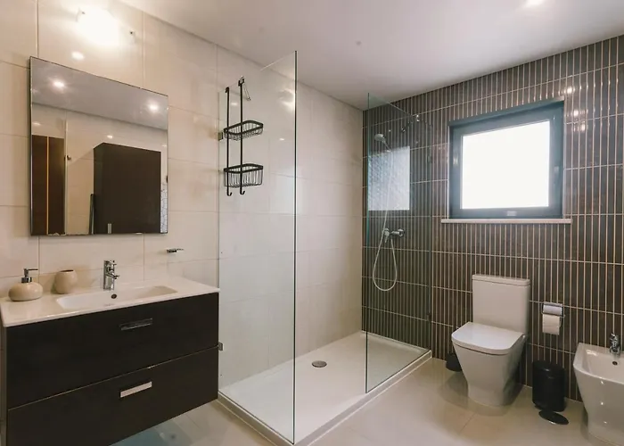 Апартаменты Bica, Luxury Heated Penthouse With Jacuzzi And Large Terrace In Балеал